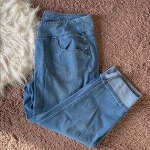 2/$15 Kim Gravel Cropped Jeans